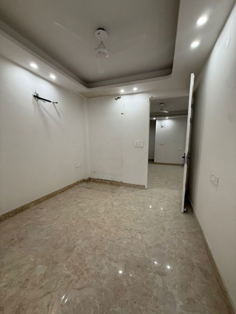 Room, saket 2 Bedroom 800 Sq.Ft. Builder Floor In Saket Delhi 10098124