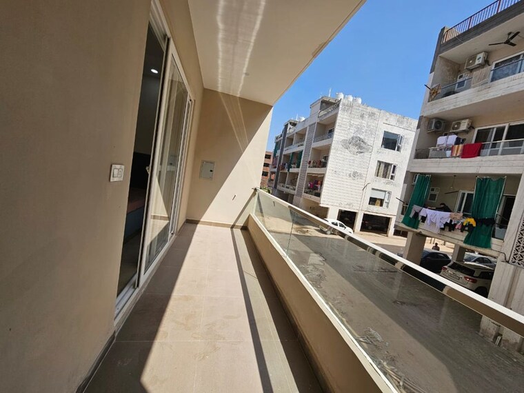Balcony, pir machalla 3 Bedroom 1500 Sq.Ft. Apartment In Pir Machalla Zirakpur 10098281