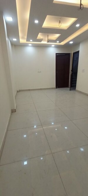 Bathroom in 2 BHK Builder Floor at RPS Palm Drive, Sector 88 – for Sale