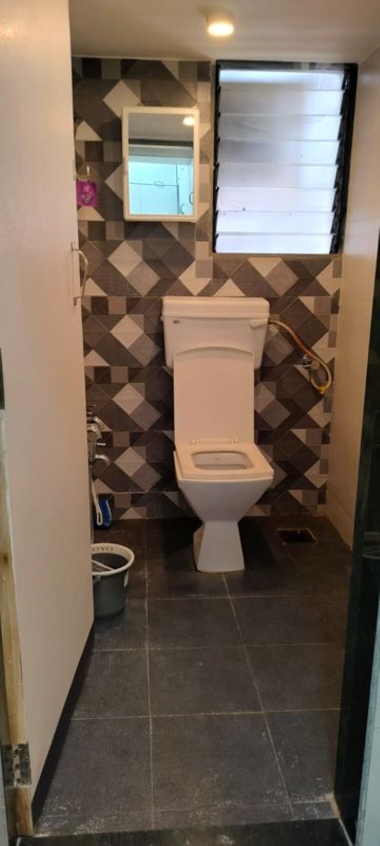 Team Area, kavesar Commercial Office Space 750 Sq.Ft. In Kavesar Thane 10098312