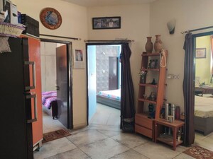 Room in 2 BHK Apartment at Sector 10 Dwarka – for Rent