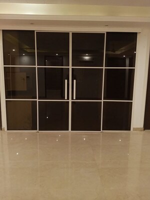 Building Lobby in 3 BHK Builder Floor at Amolik Aster Woods, Sector 98 – for Sale