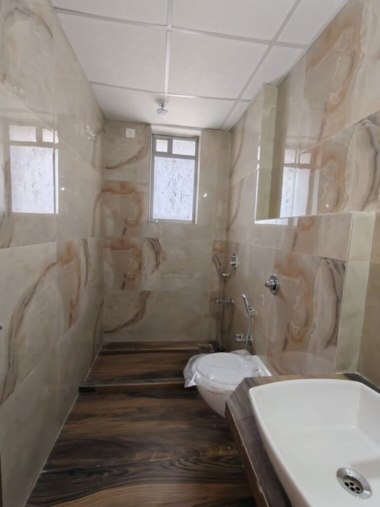 Bathroom, kukreja-chembur-heights-ii 3 Bedroom 1430 Sq.Ft. Apartment In Chembur Mumbai 10098545