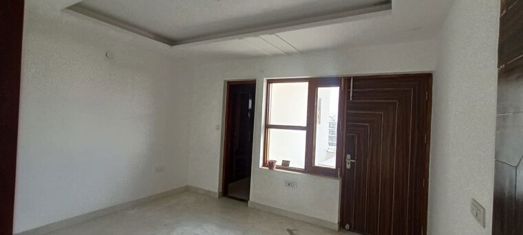 Room, amolik-aster-woods 3 Bedroom 150 Sq.Yd. Builder Floor In Sector 98 Faridabad 10098699