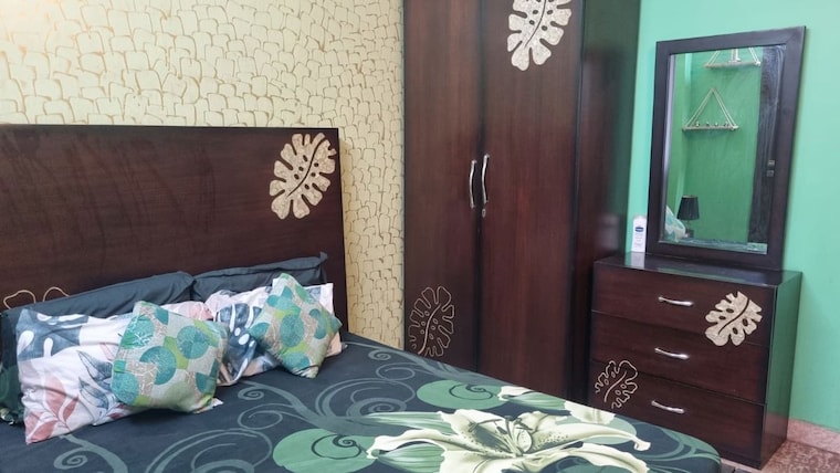 Bedroom, vikas puri 3 Bedroom 1800 Sq.Ft. Builder Floor In Vikas Puri Delhi 10098716