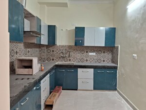 Kitchen in 3 BHK Builder Floor at Vishesh Khand, Gomti Nagar – for Rent