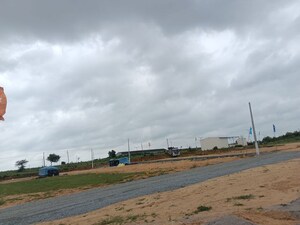  Plot For Sale in Kadthal