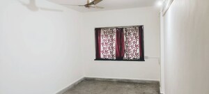 Room in 1 BHK Apartment at Dhanlaxmi Park, Kothrud – for Rent