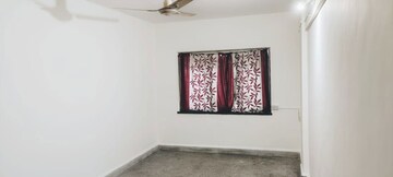 Room in 1 BHK Apartment at Dhanlaxmi Park, Kothrud – for Rent