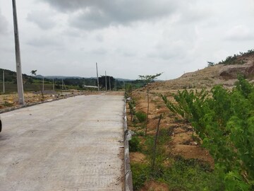  Plot For Sale in Kadthal