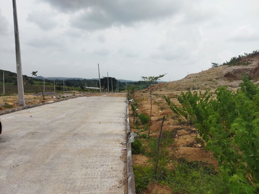 Plot For Sale in Kadthal