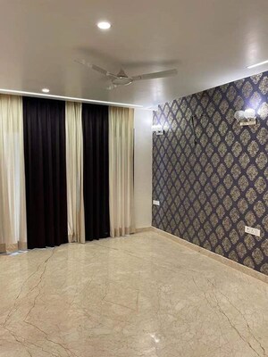 Bedroom in 3 BHK Builder Floor at Amolik Aster Woods, Sector 98 – for Sale