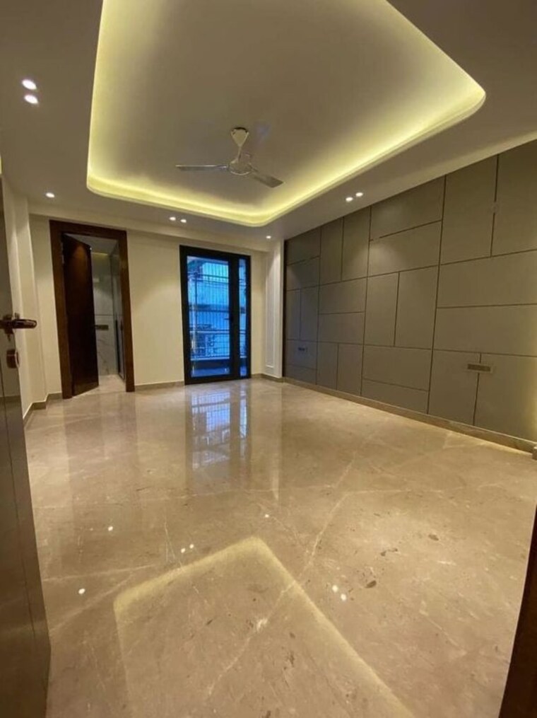 Room, amolik-aster-woods 3 Bedroom 165 Sq.Yd. Builder Floor In Sector 98 Faridabad 10098876