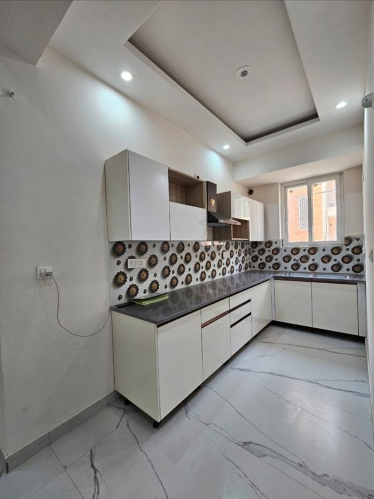 Kitchen, dhakoli 2.5 Bedroom 1100 Sq.Ft. Apartment In Dhakoli Zirakpur 10098894