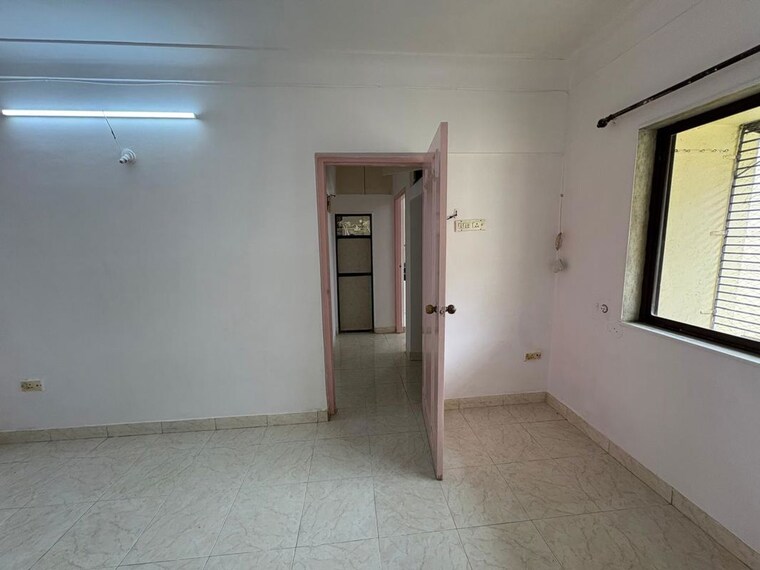 Room, borivali east 1 Bedroom 403 Sq.Ft. Apartment In Borivali East Mumbai 10098800