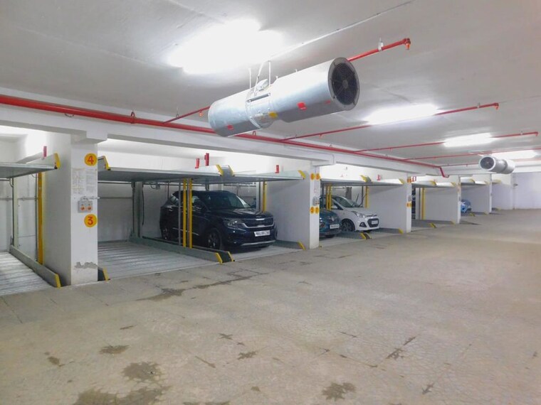  Parking, borivali east 2 Bedroom 545 Sq.Ft. Apartment In Borivali East Mumbai 10098924