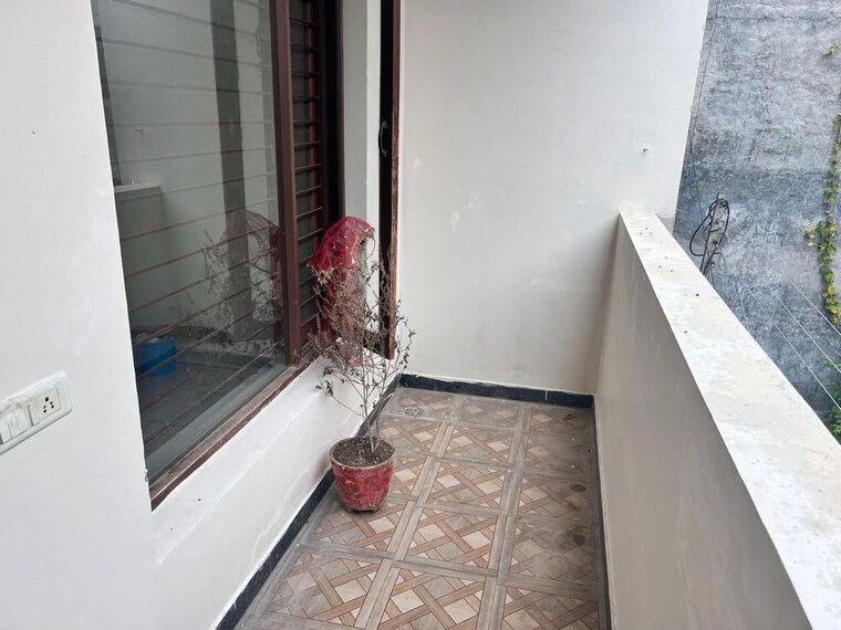 Balcony, singla-south-city 3 Bedroom 1650 Sq.Ft. Apartment In Lohgarh Zirakpur 10099048