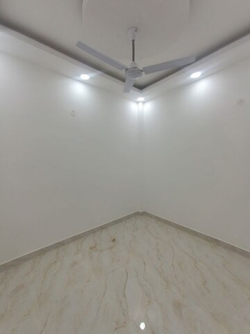 Room in 2 BHK Builder Floor at Govindpuri – for Rent