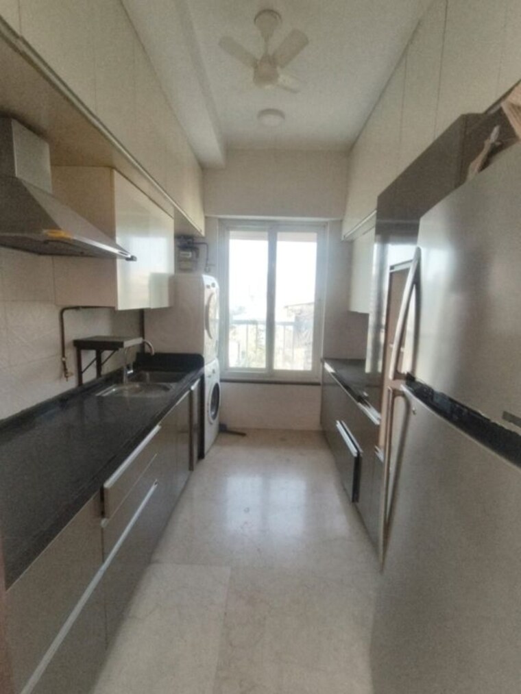 Gym, santacruz west 3 Bedroom 1100 Sq.Ft. Apartment In Santacruz West Mumbai 10099055