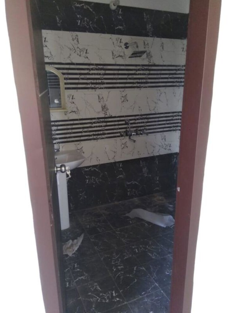 Bathroom, aerocity 3 Bedroom 1600 Sq.Ft. Builder Floor In Aerocity Mohali 10099104