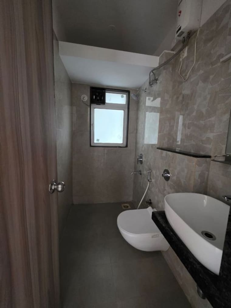 Bathroom, sector 57 3 Bedroom 1915 Sq.Ft. Builder Floor In Sector 57 Gurgaon 10098875