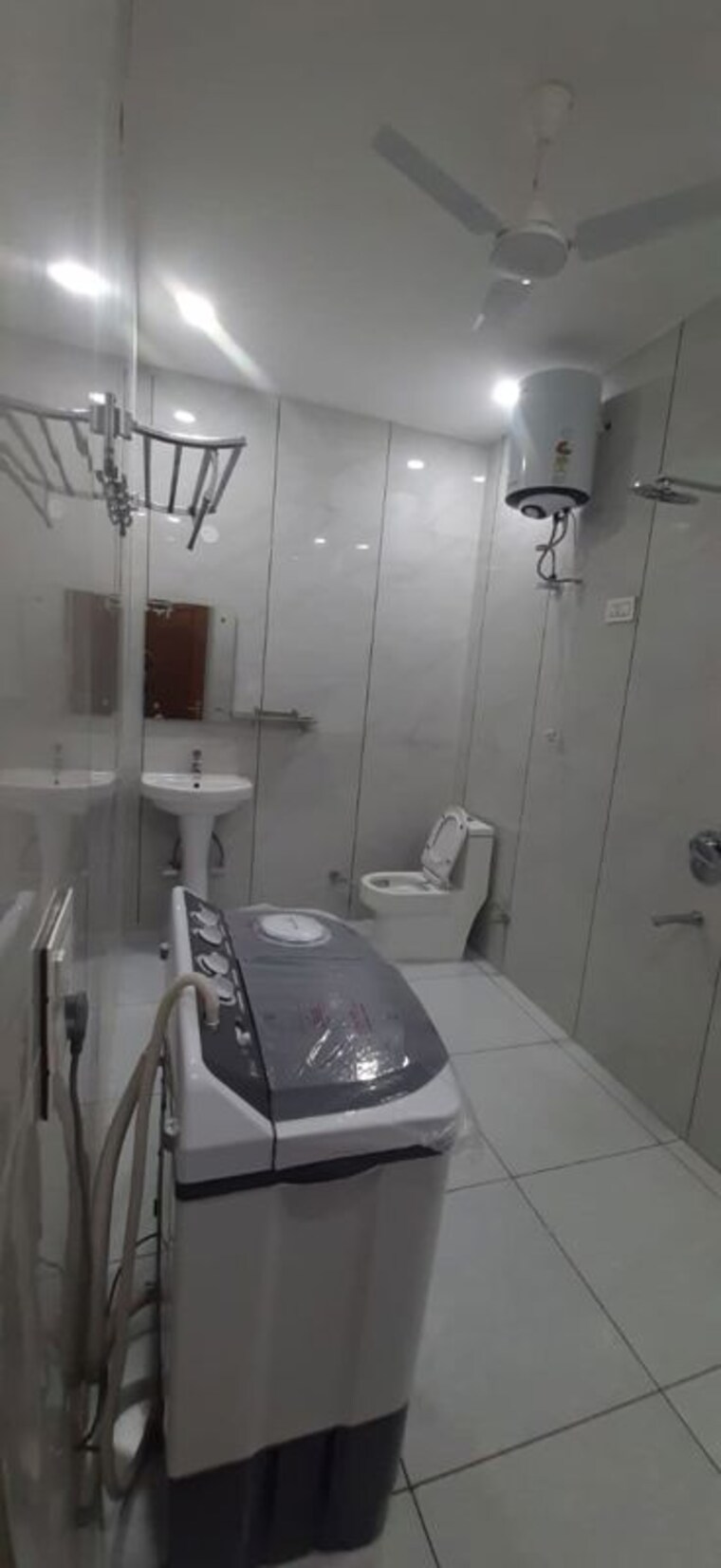 Bathroom, aerocity 3 Bedroom 1260 Sq.Ft. Builder Floor In Aerocity Mohali 10099344