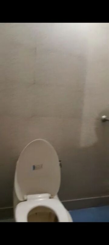 Furnished Amenities in 3 BHK Builder Floor at Indrapuram – for Sale