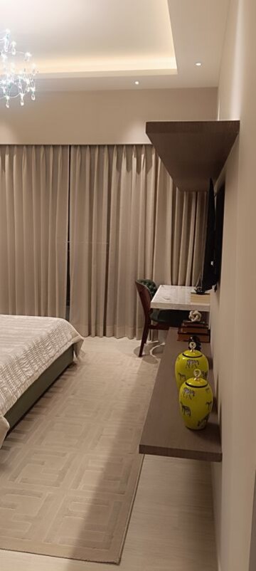 Team Area in Studio Apartment at Central Park Bellavista Towers, Sector 48 – for Rent