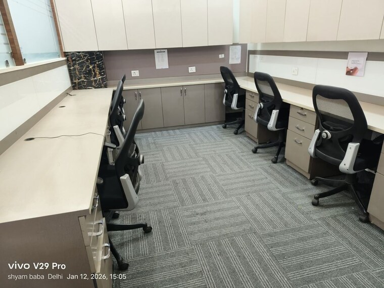 Team Area, netaji subhash place Commercial Office Space 1800 Sq.Ft. In Netaji Subhash Place Delhi 10099448