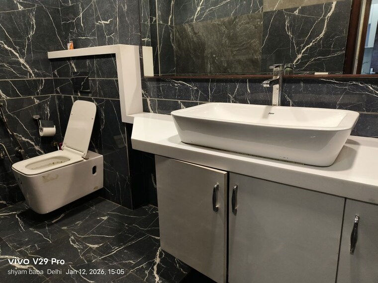 Team Area, netaji subhash place Commercial Office Space 1800 Sq.Ft. In Netaji Subhash Place Delhi 10099448