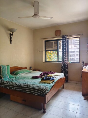 Bedroom in 2 BHK Apartment at Sun Glory, Powai – for Rent