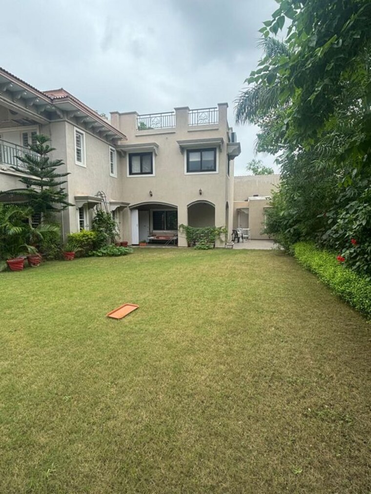 Garden, sanand 5 Bedroom 600 Sq.Yd. Villa In Sanand Ahmedabad 10099431