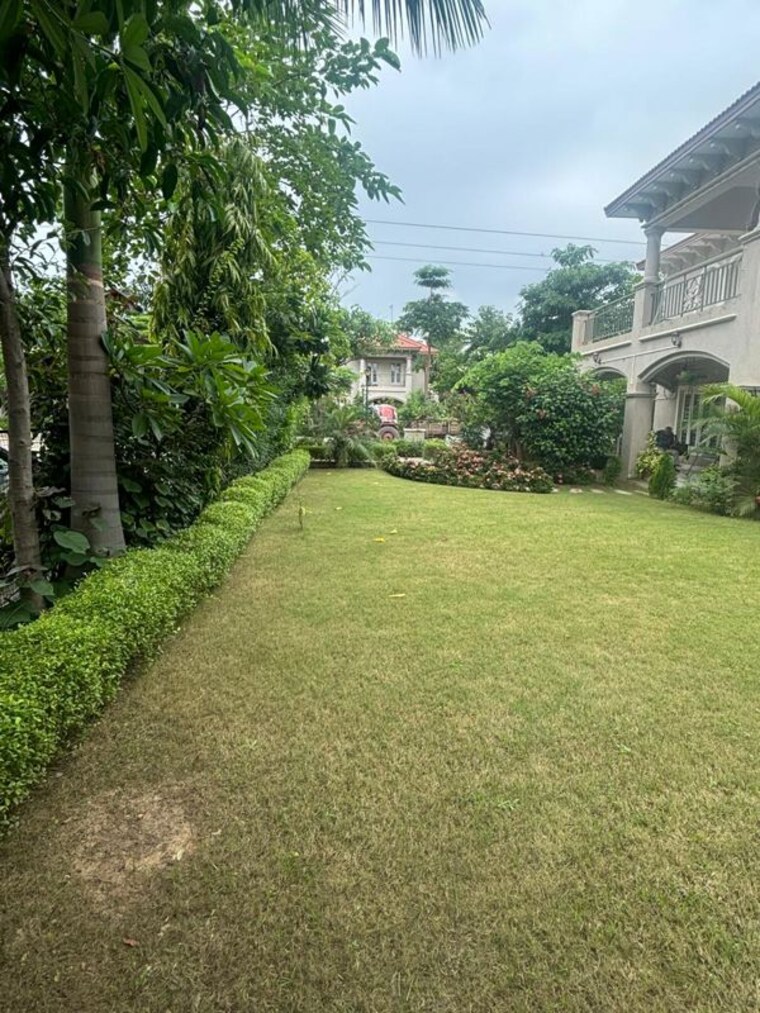 Garden, sanand 5 Bedroom 600 Sq.Yd. Villa In Sanand Ahmedabad 10099431