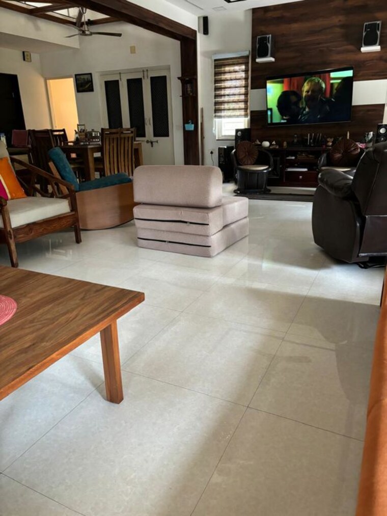 Living Room, sanand 5 Bedroom 600 Sq.Yd. Villa In Sanand Ahmedabad 10099431