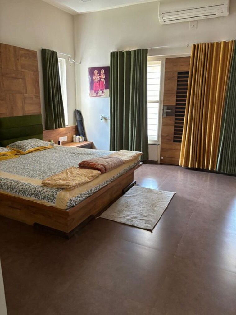 Master Bedroom, sanand 5 Bedroom 600 Sq.Yd. Villa In Sanand Ahmedabad 10099431