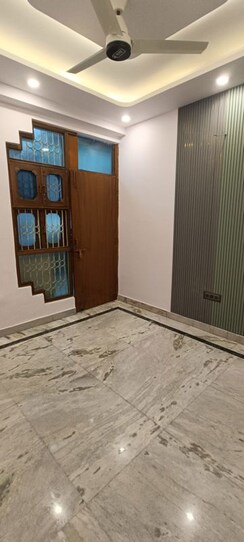 2 BHK + Pooja Room Apartment For Rent in Shipra Riviera