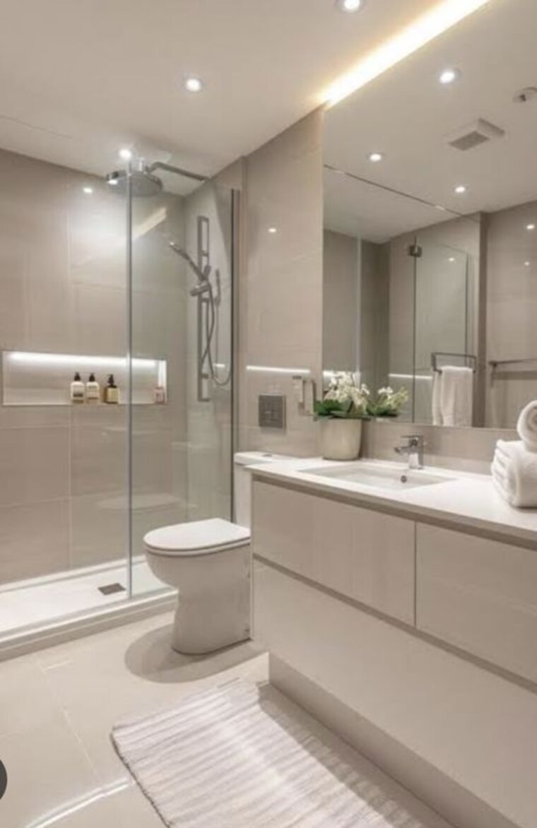 Bathroom, sector 81 3 Bedroom 1550 Sq.Ft. Builder Floor In Sector 81 Noida 10099424