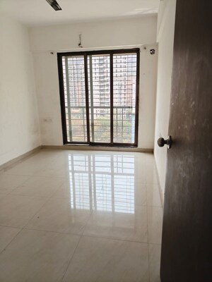 Room in 2 BHK Apartment at New Satara CHS kharghar, Kharghar – for Sale