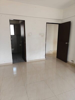 Room in 2 BHK Apartment at New Satara CHS kharghar, Kharghar – for Sale