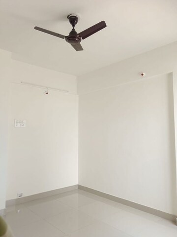 Room in 1 BHK Apartment at Kharadi – for Rent