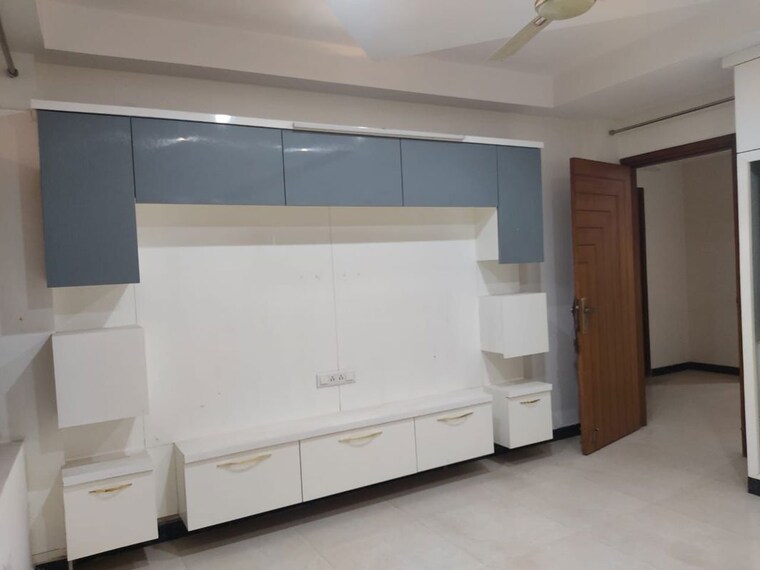Bathroom, dwarka 3 Bedroom 1600 Sq.Ft. Builder Floor In Dwarka Delhi 10099711