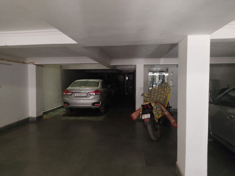  Parking, dwarka 3 Bedroom 1600 Sq.Ft. Builder Floor In Dwarka Delhi 10099711