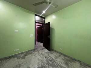 Room in 2 BHK Builder Floor at Govindpuri – for Rent