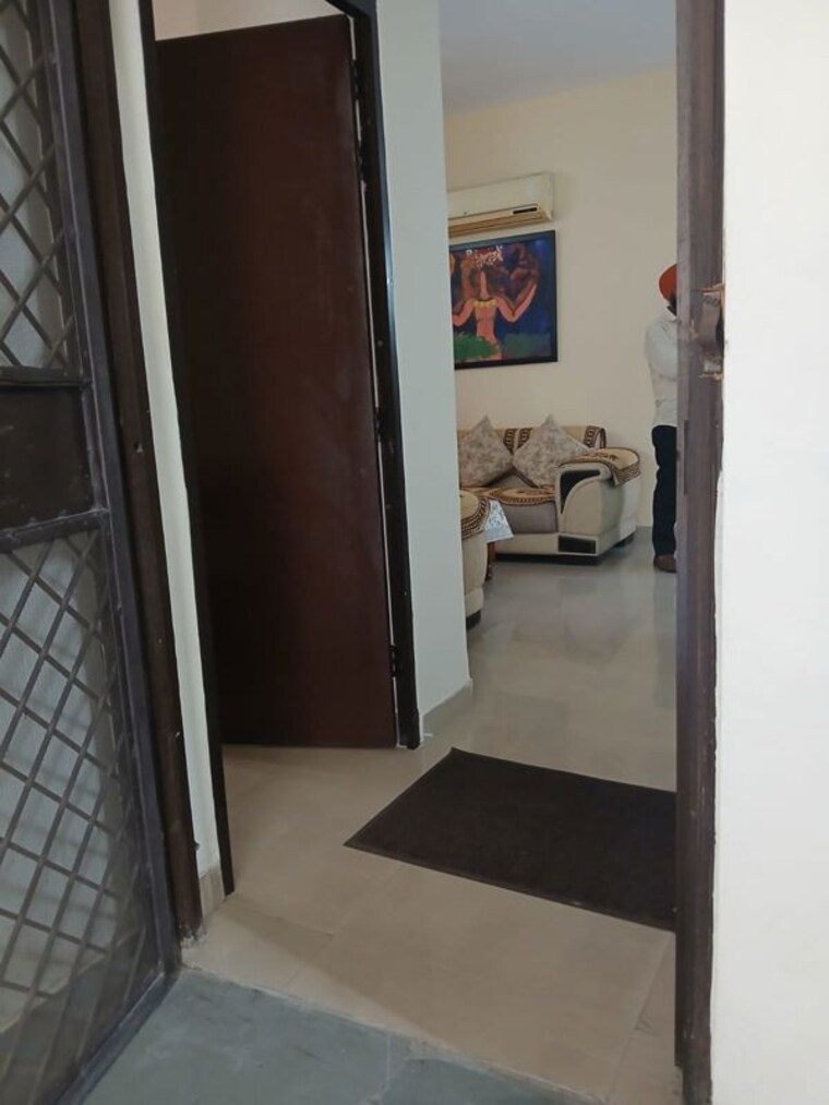 undefined, vip road 3.5 Bedroom 1450 Sq.Ft. Apartment In Vip Road Zirakpur 10099729