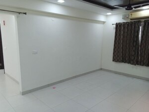 Room in 3 BHK Apartment at Green Grace, Gachibowli – for Rent