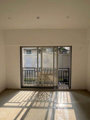 Room in 2 BHK Apartment at Fortune Elite Mulund West, Mulund West – for Rent