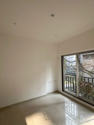 Room in 2 BHK Apartment at Fortune Elite Mulund West, Mulund West – for Rent