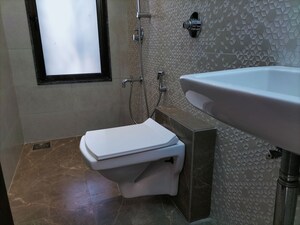 Bathroom in 1 BHK Apartment at Lalani Velentine Apartment 1 Wing D, Malad East – for Rent