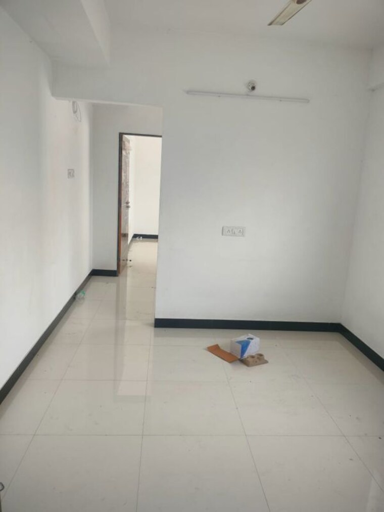 Room, tukaram nagar 1 Bedroom 550 Sq.Ft. Apartment In Tukaram Nagar Pune 10100000