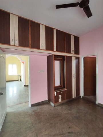 Room in 2 BHK Builder Floor at Akshya Nagar – for Rent